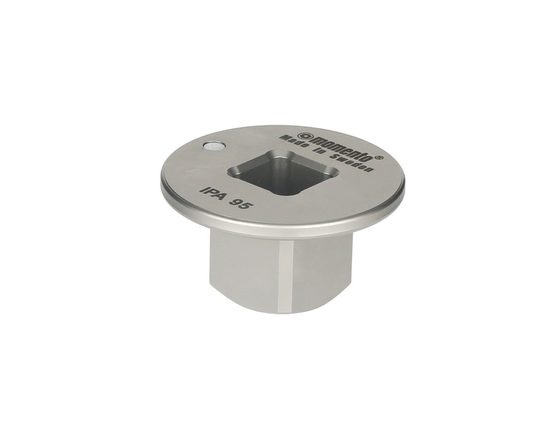 Momento IPA95 adapter, 1 1/2" male to 1" female fits